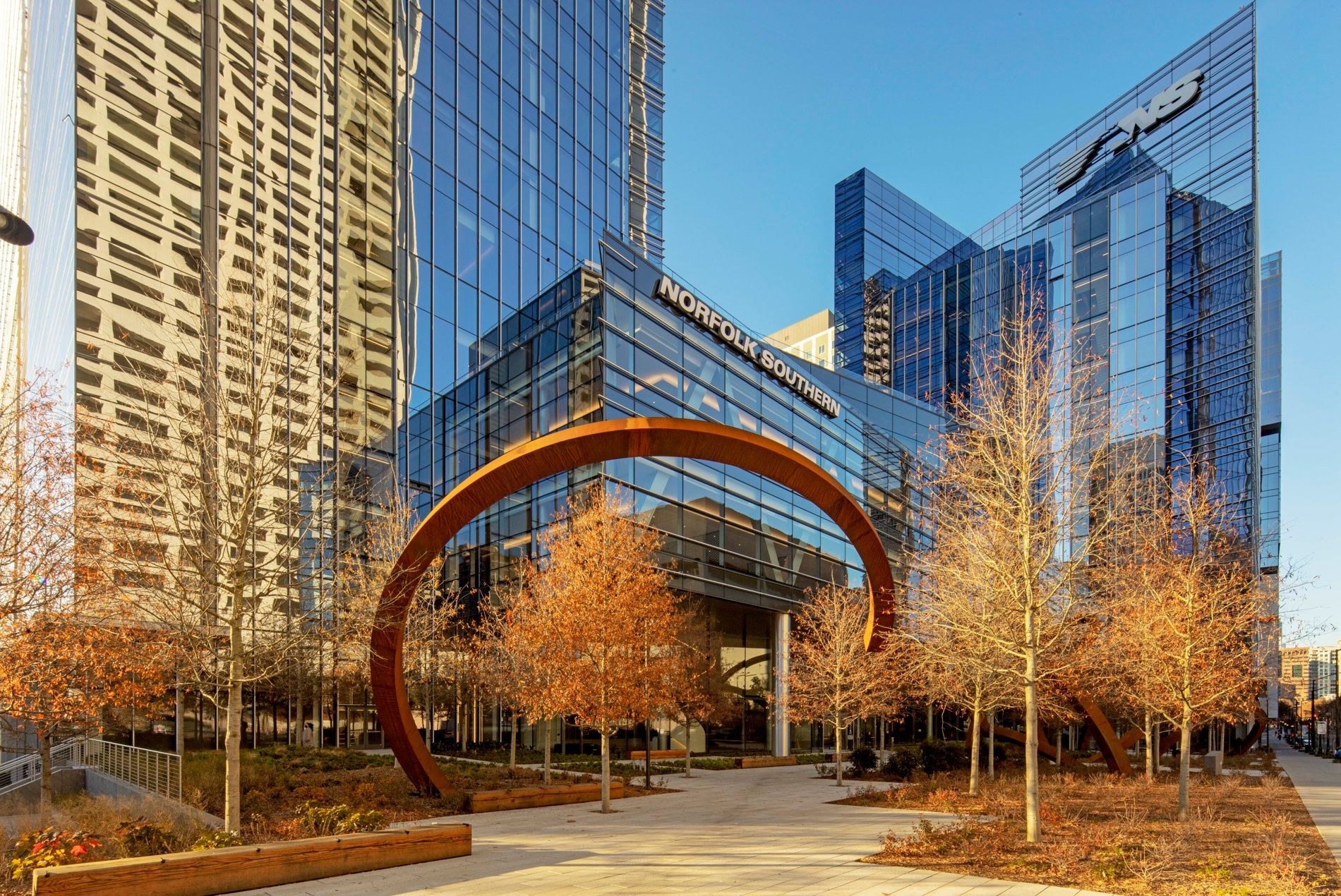 Executive Forum Exterior